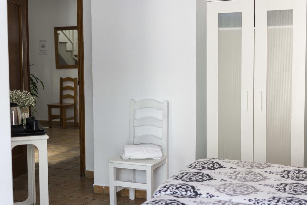 Hostal Mena Nerja Kültér fotó