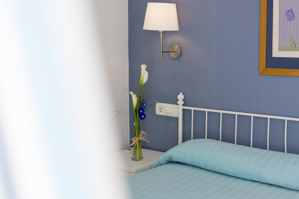 Hostal Mena Nerja Kültér fotó