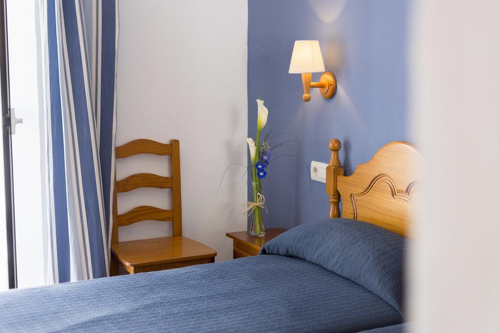 Hostal Mena Nerja Kültér fotó